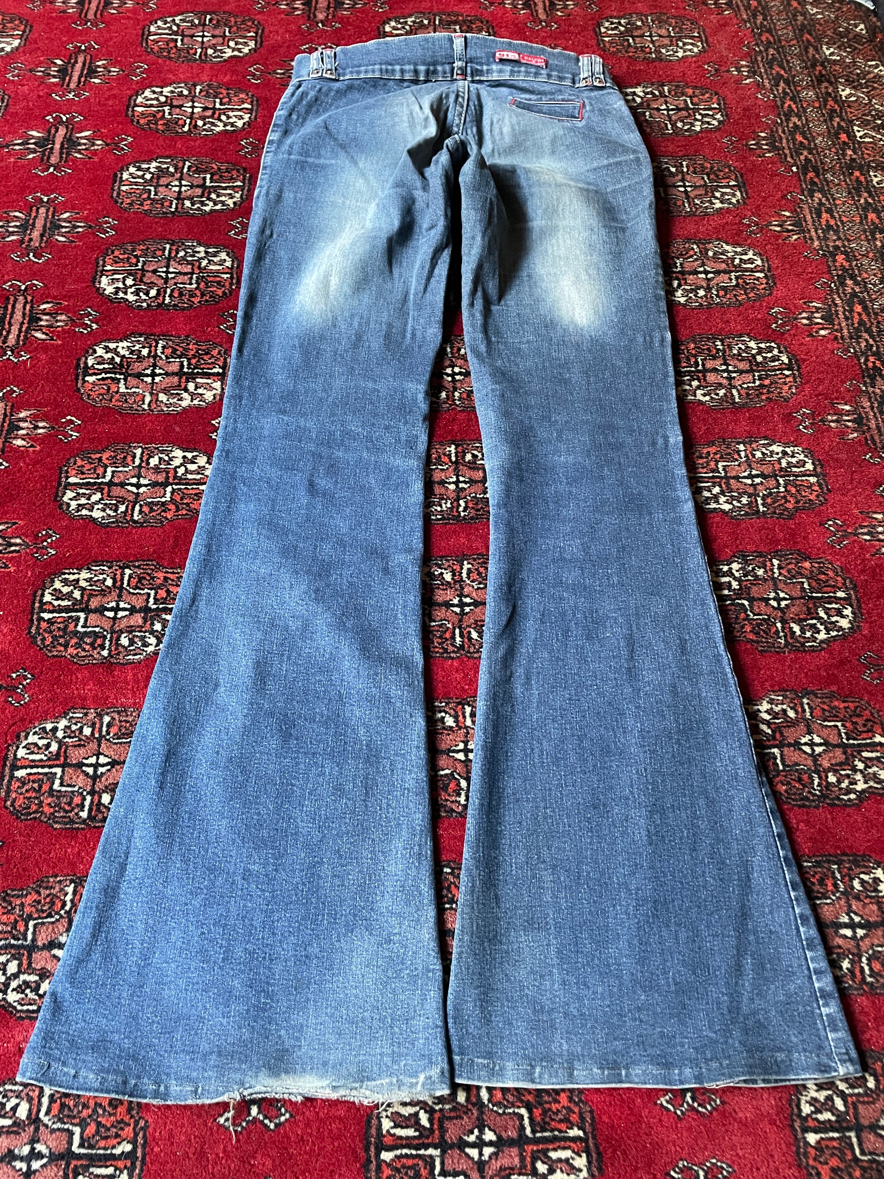 Vintage low rise belted flared jeans y2k