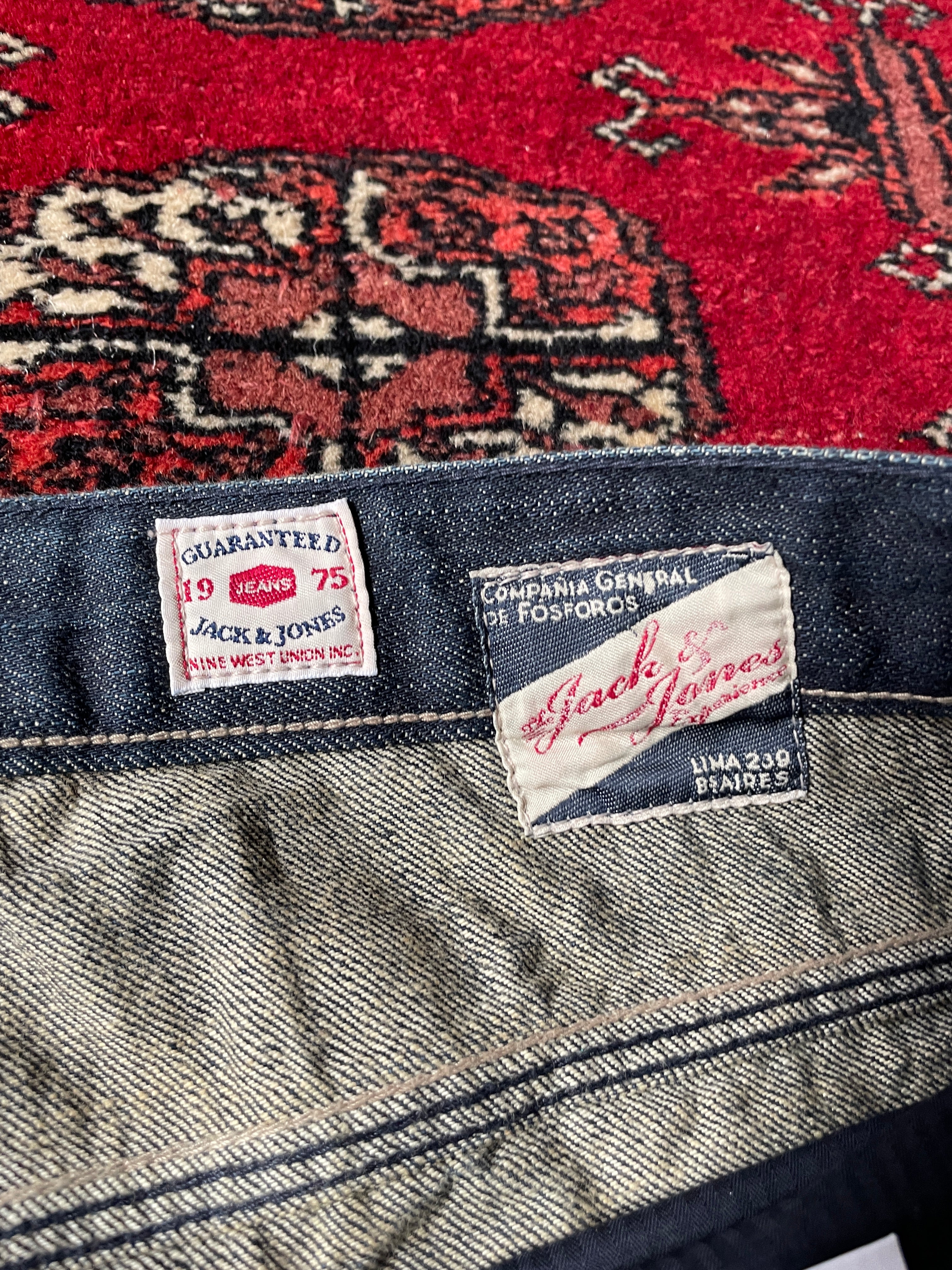 baggy vintage jeans